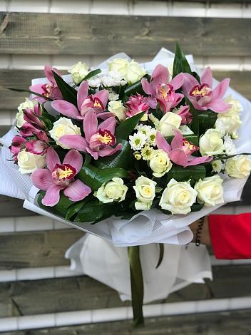 Букет цветов из: Розы и Хризантемы в Каменке Ивановской области