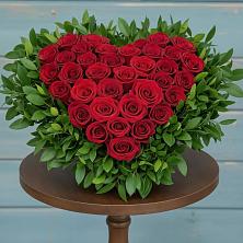 Цветочная композиция из Розы в виде сердца в Каменке Ивановской области